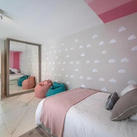 Willa Casa Leon, Exceptional 6 Bed Puerto del Carmen (Lanzarote)