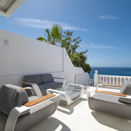Casa Leon, Exceptional 6 Bed Willa Puerto del Carmen (Lanzarote)