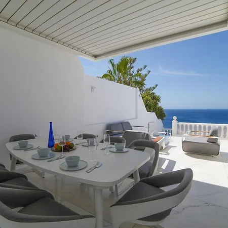 Casa Leon, Exceptional 6 Bed * Puerto del Carmen (Lanzarote)