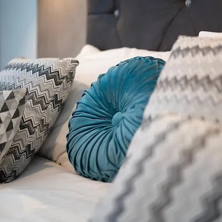 Casa Leon, Exceptional 6 Bed Villa Puerto del Carmen (Lanzarote)