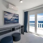 Casa Leon, Exceptional 6 Bed Puerto del Carmen (Lanzarote)