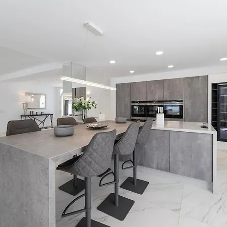 Casa Leon, Exceptional 6 Bed * بويرتو ذيل كارمين