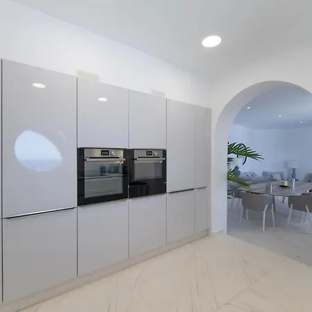 Casa Leon, Exceptional 6 Bed بويرتو ذيل كارمين