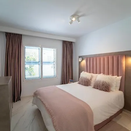 Casa Leon, Exceptional 6 Bed فيلة