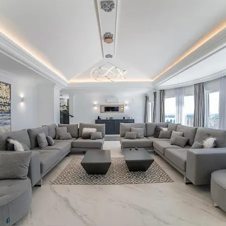 Casa Leon, Exceptional 6 Bed *